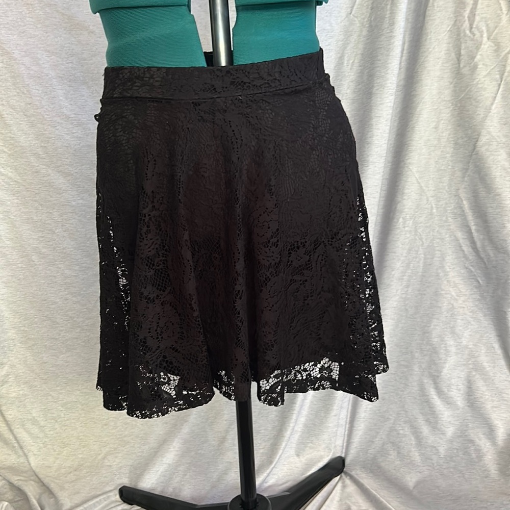 Goth skirt alert